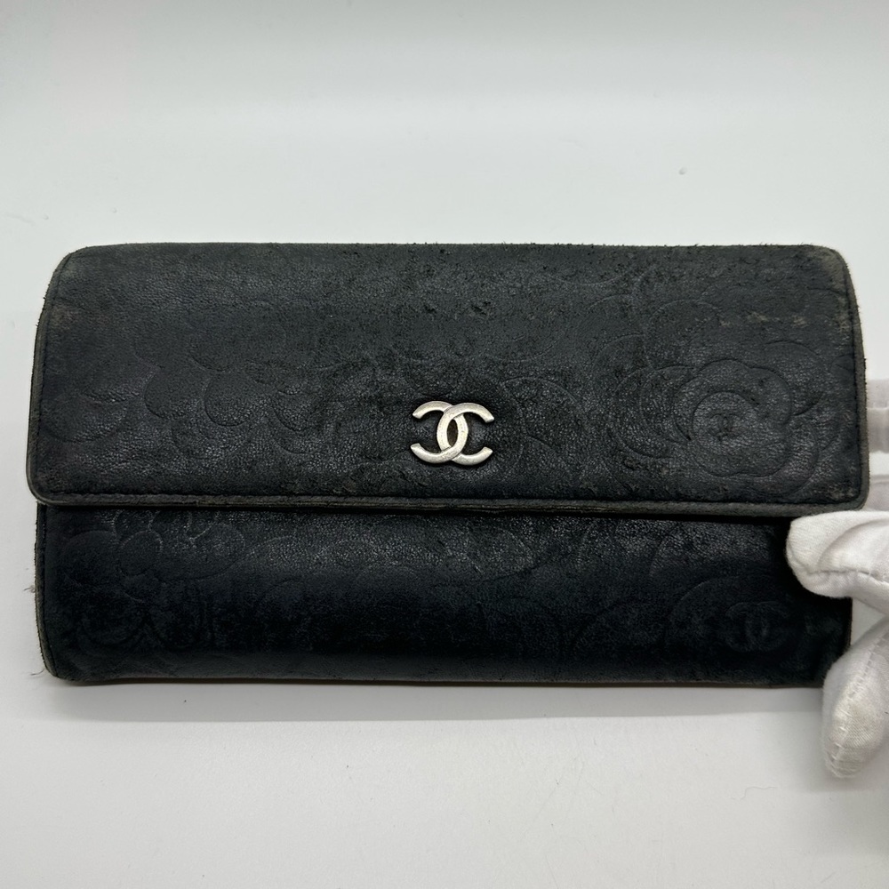 CHANEL Black Wallet with Silver Logo